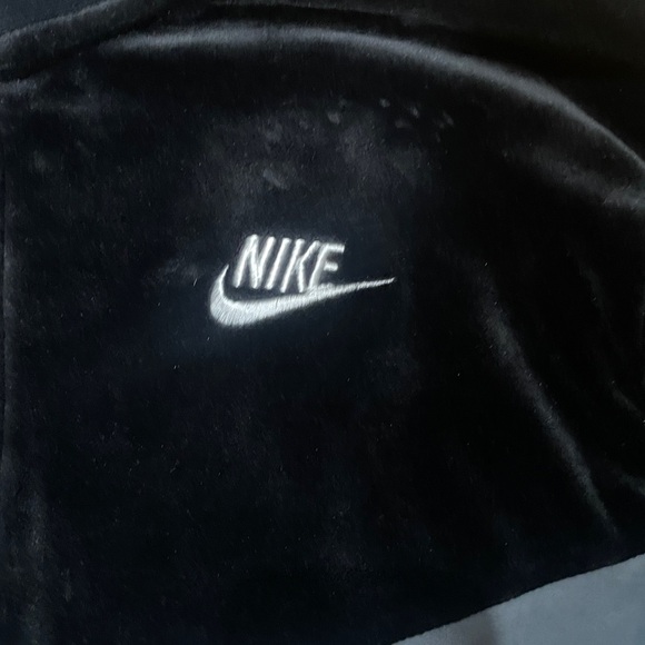 Nike Velour Zip up Sweatshirt - Picture 3 of 5